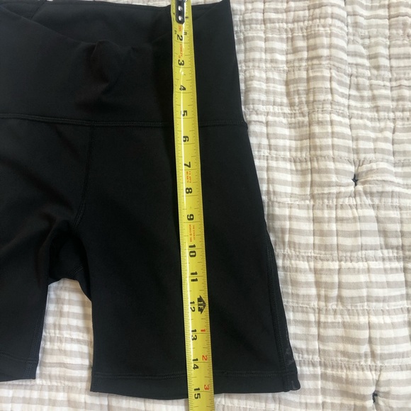 SOLD.   Lululemon Train Times Short 6” - Picture 5 of 10